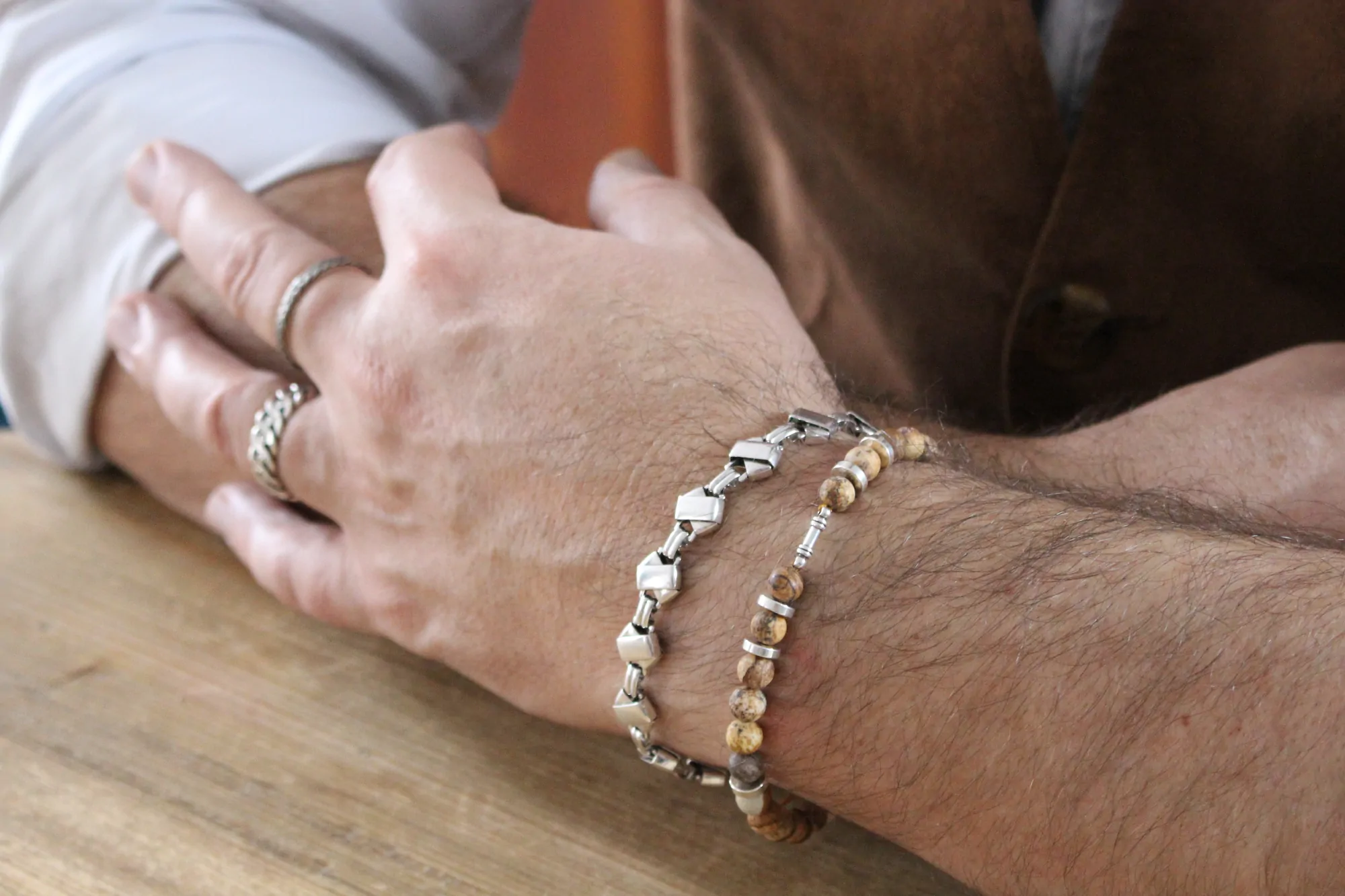 . Idée cadeau bijou homme Argenté et jaspe paysage. Bracelet puissance et reveur