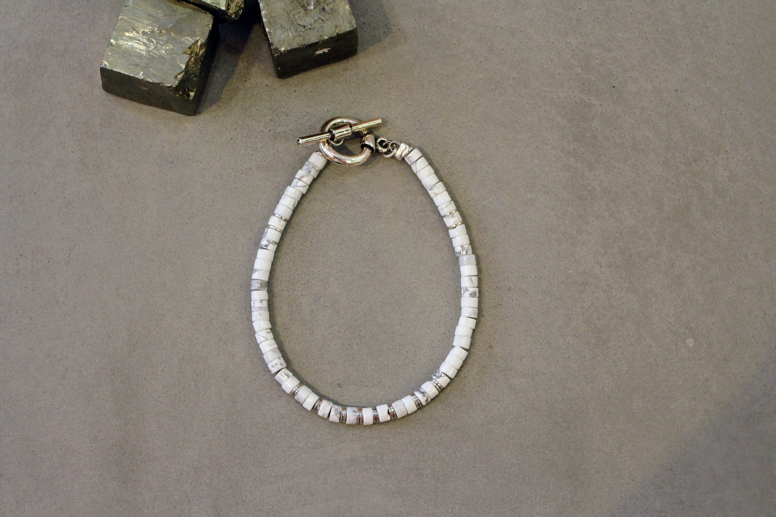 Bijou homme Bracelet argenté homme howlite