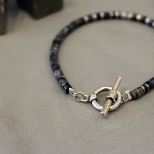 bracelet homme perles larvikite noir et gris