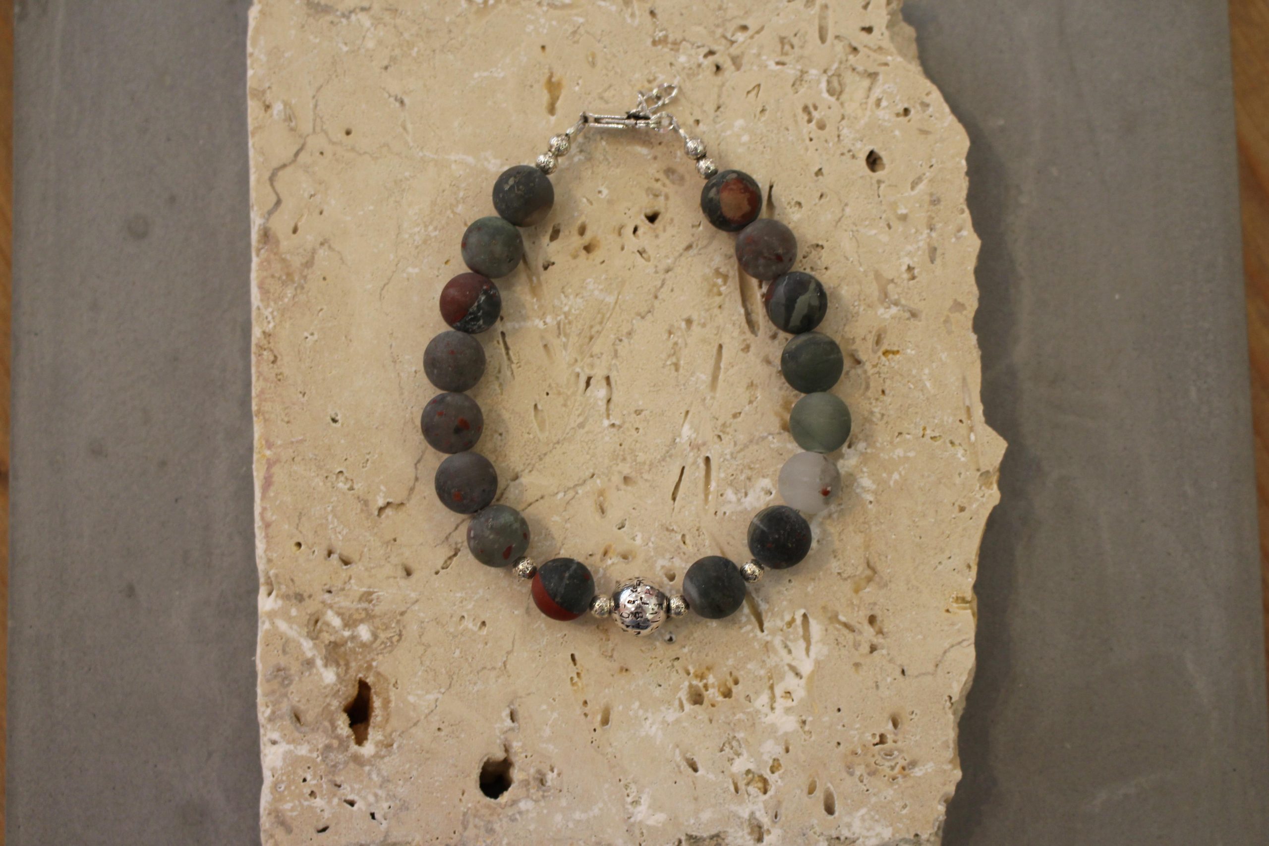 Idée cadeau bijou homme Bracelet argenté pierre naturelle jaspe gris