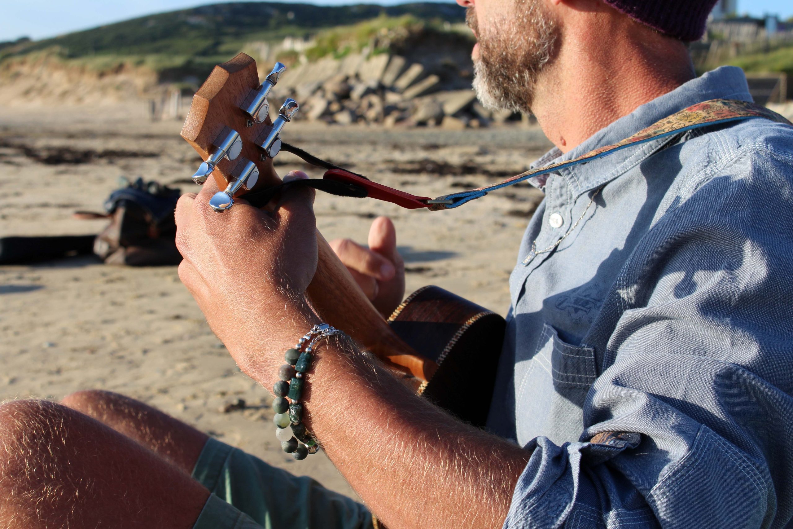 bracelet homme en pierres naturelles