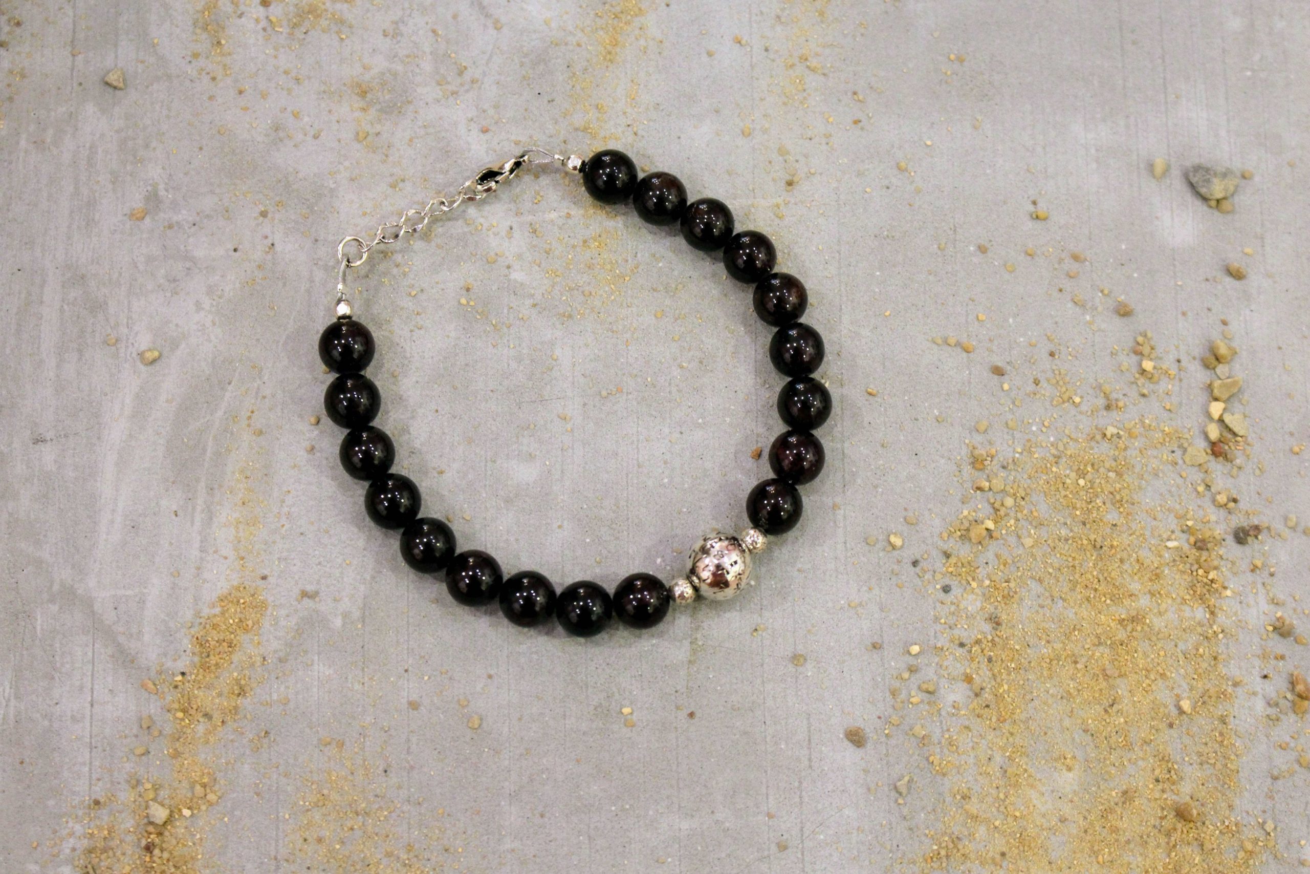 Idée cadeau bijou homme bracelet homme grenat argenté
