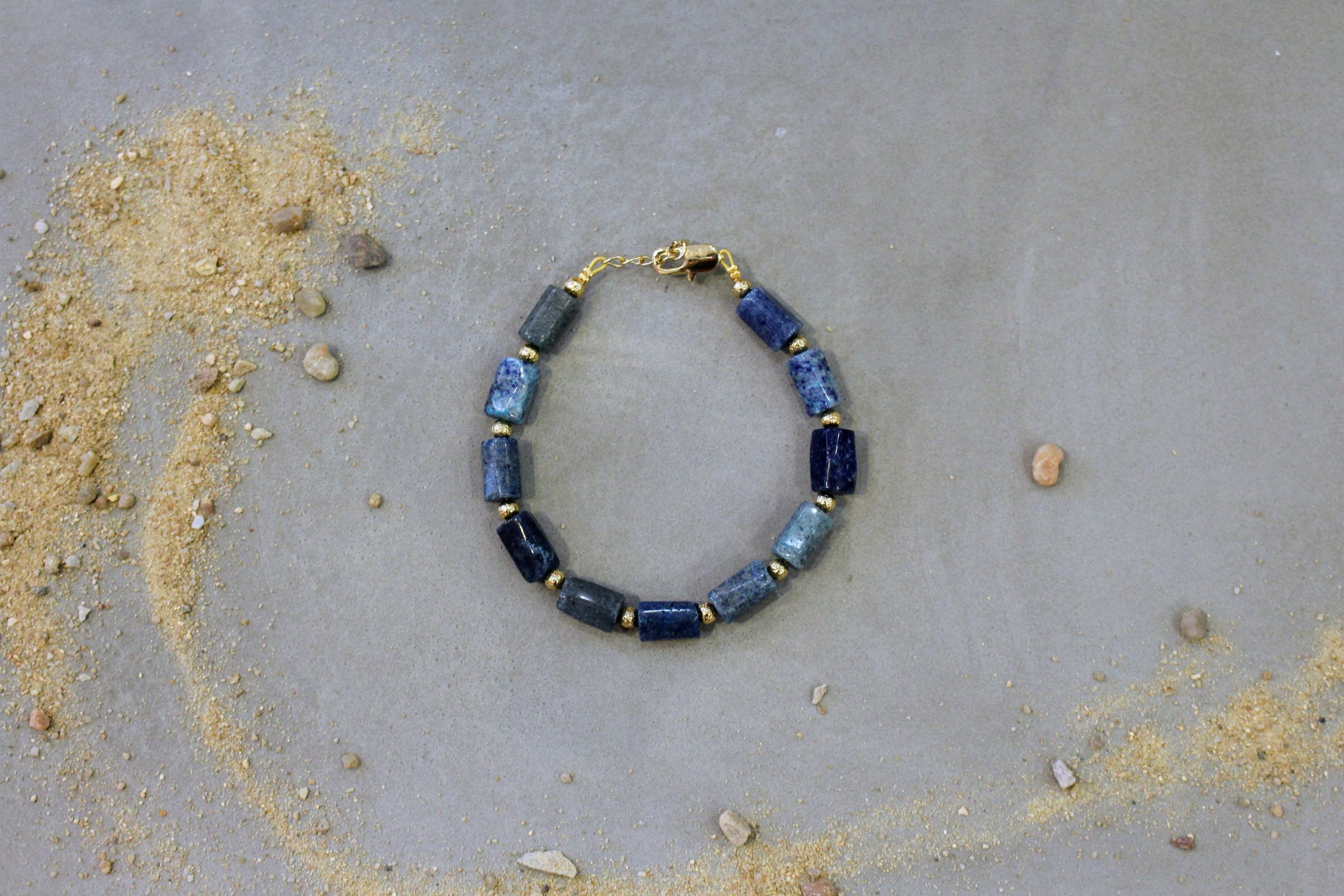 Idée cadeau Bracelet homme bleu et doré aventurine bleue